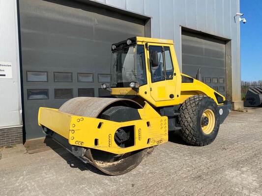 BOMAG BW 213 DH-4