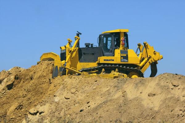 Komatsu D275A-6
