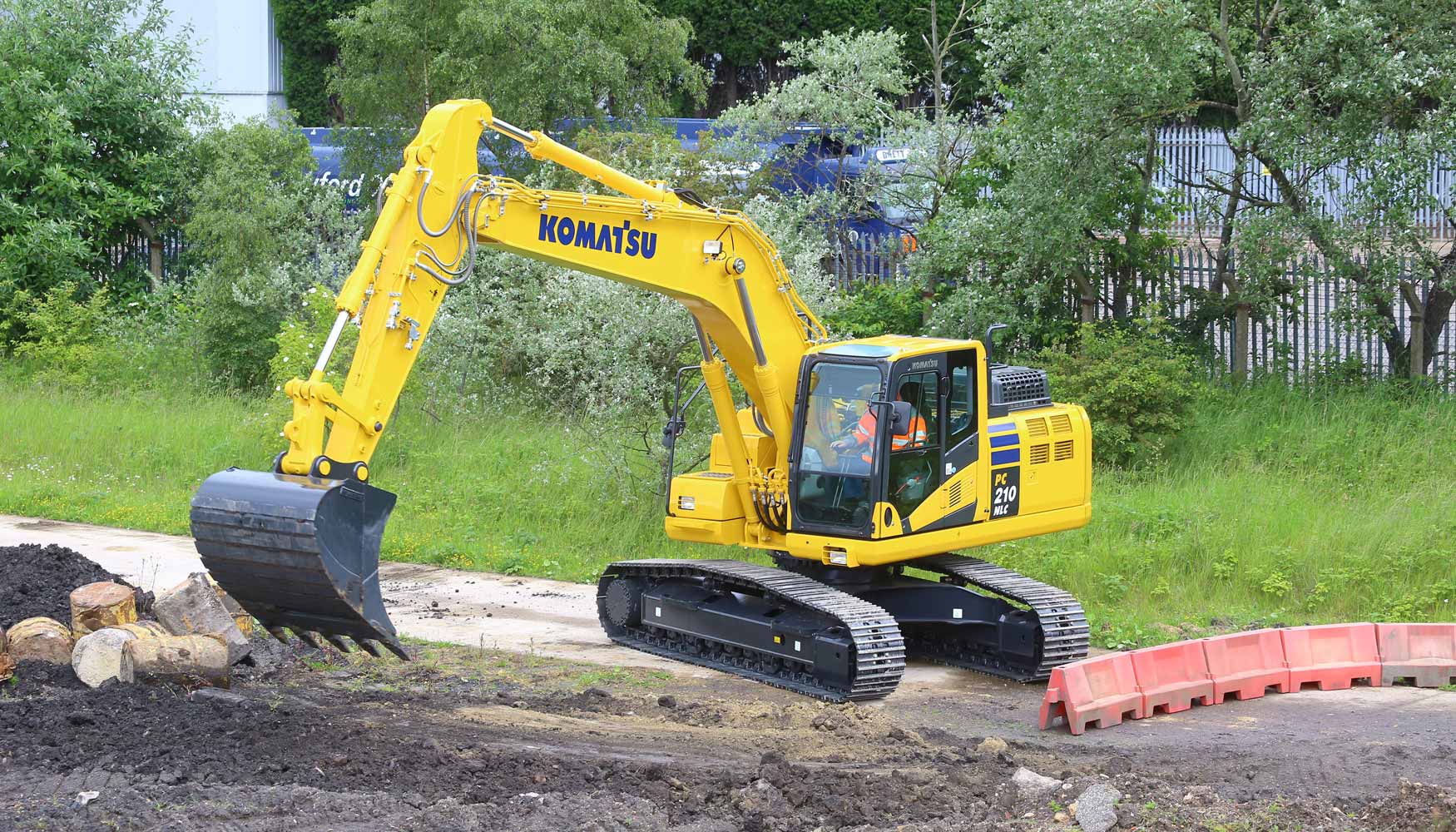 Komatsu PC210-10MO