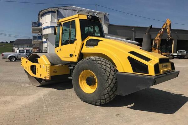 BOMAG BW 213 DH-4