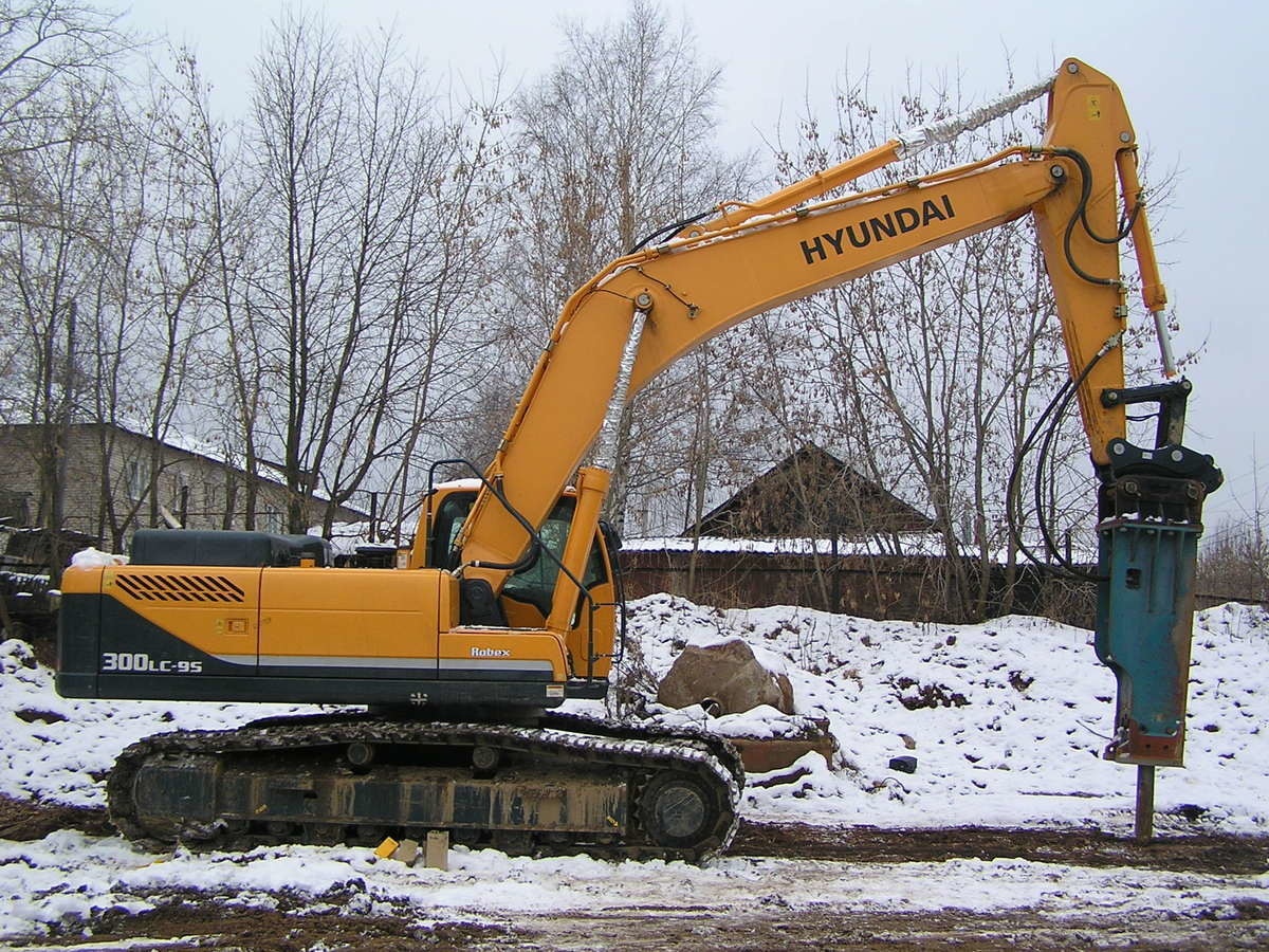 HYUNDAI R300LC-9s Гидромолот