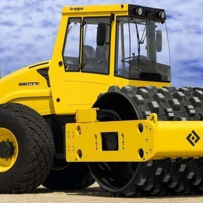 BOMAG BW 213 DH-4 С бандажами