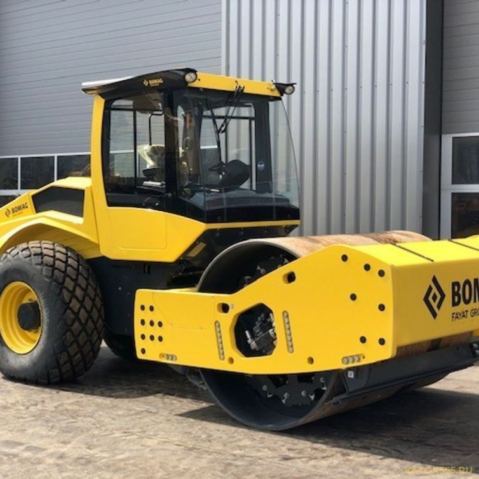 BOMAG BW 216 BDH-4