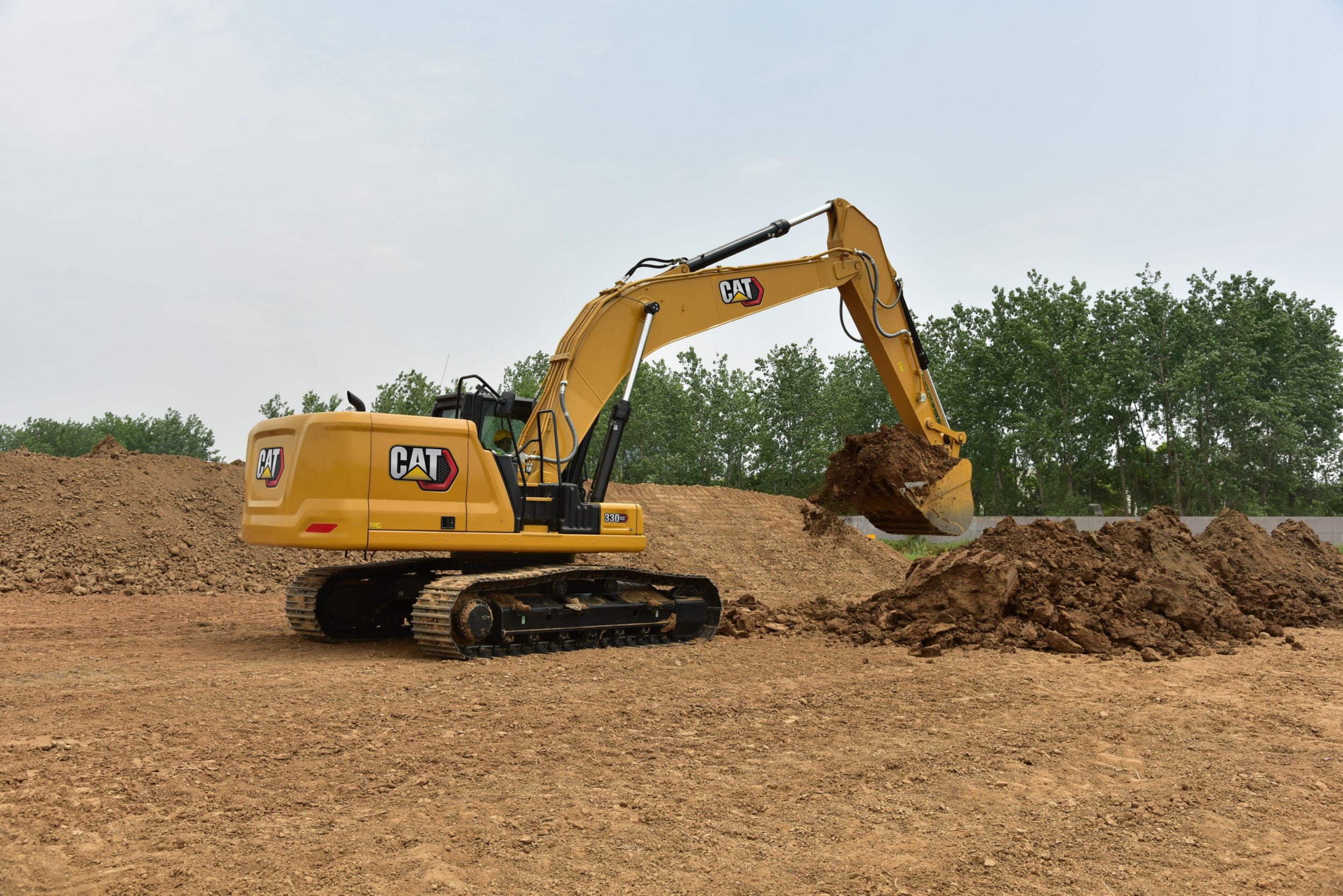 CAT 330D