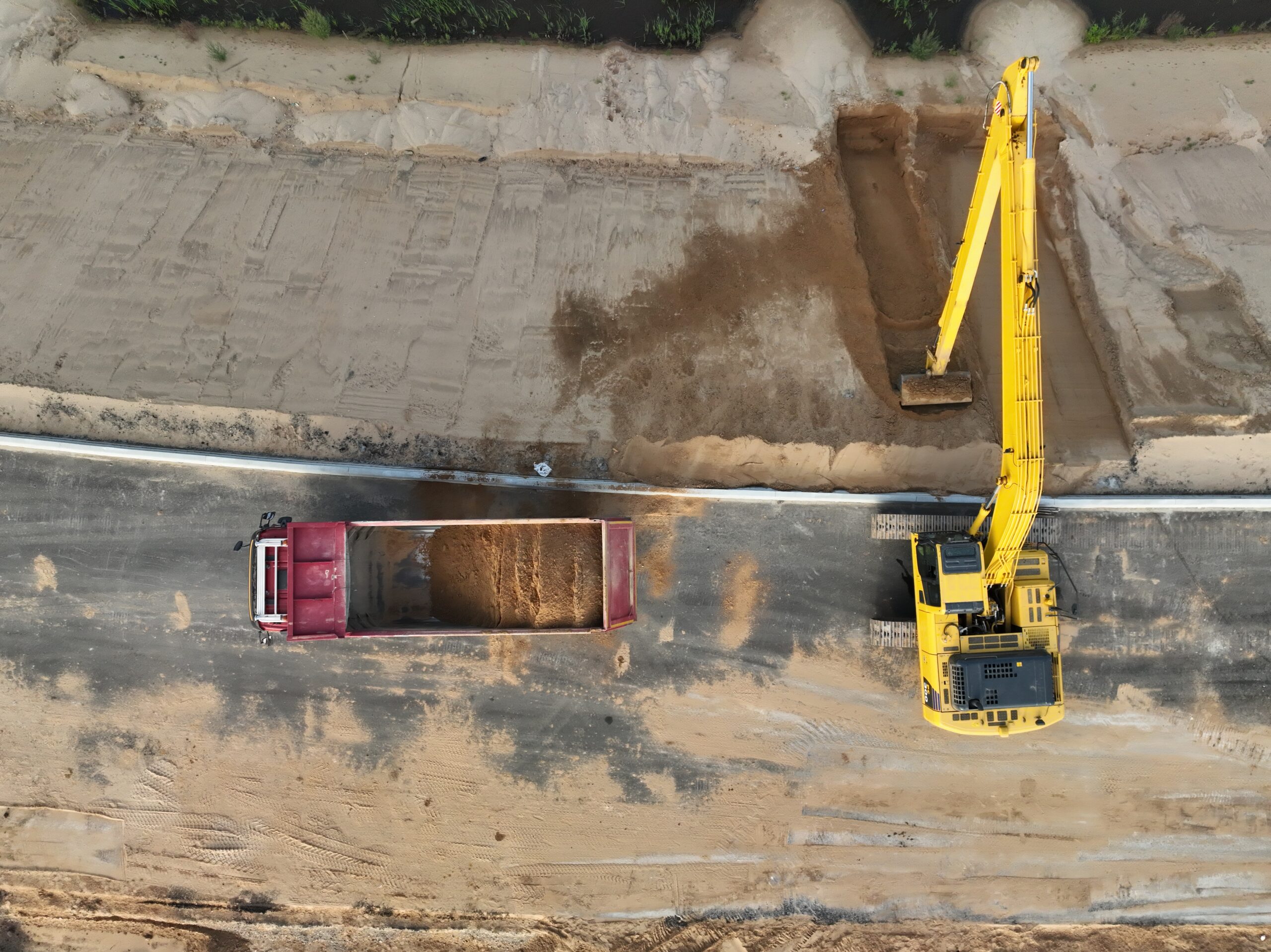 HYUNDAI R180LC-9S (14м)