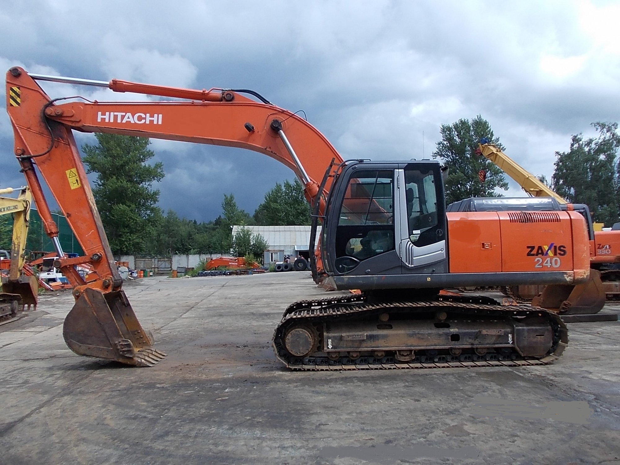 HITACHI ZX240-5G