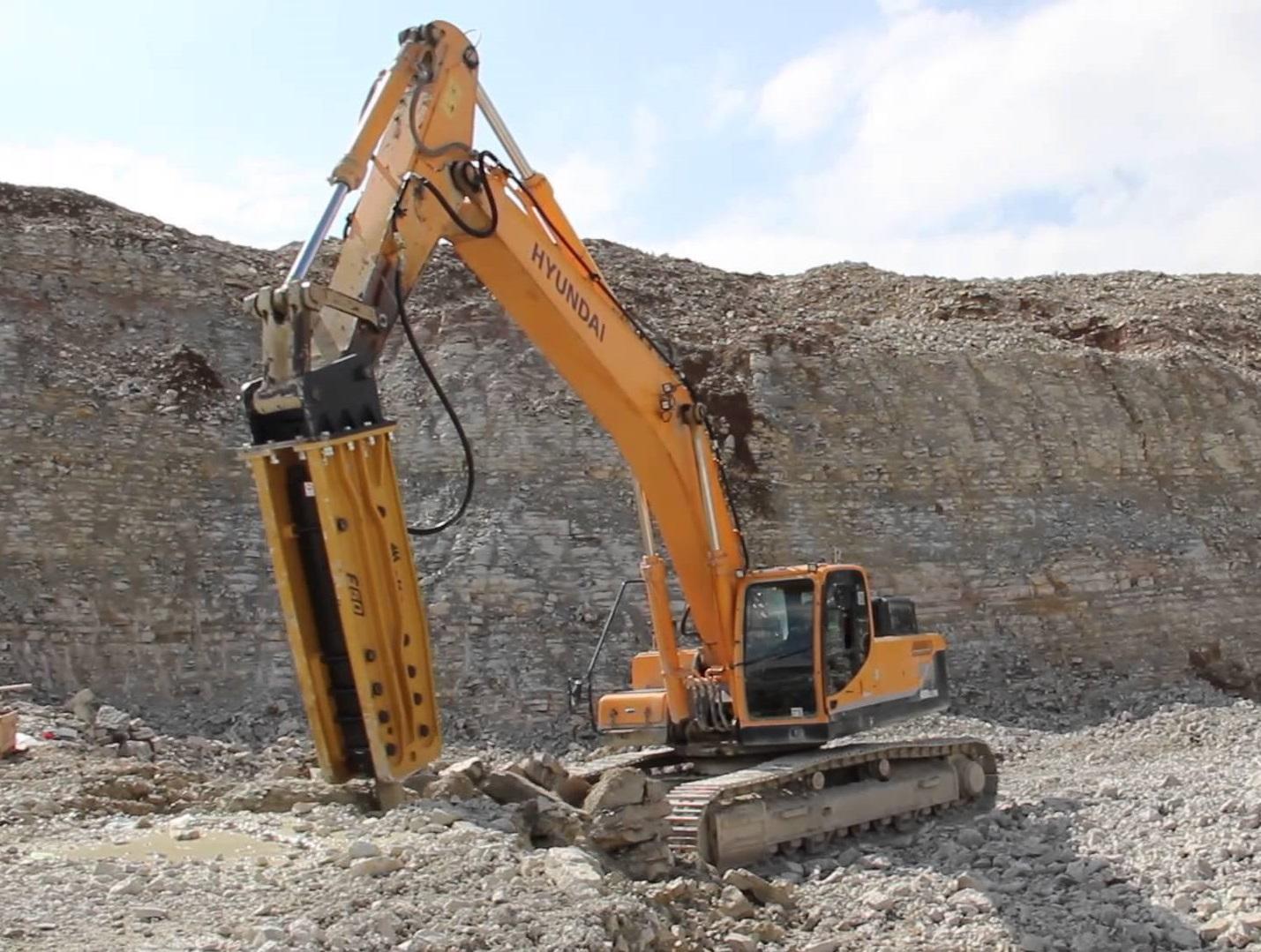 HYUNDAI R300LC-9s Гидромолот