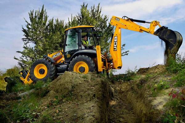 JCB 4CX