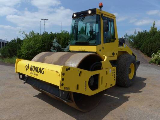 BOMAG BW 216 BDH-4