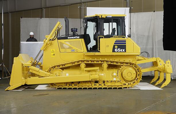 Komatsu D65EX-16