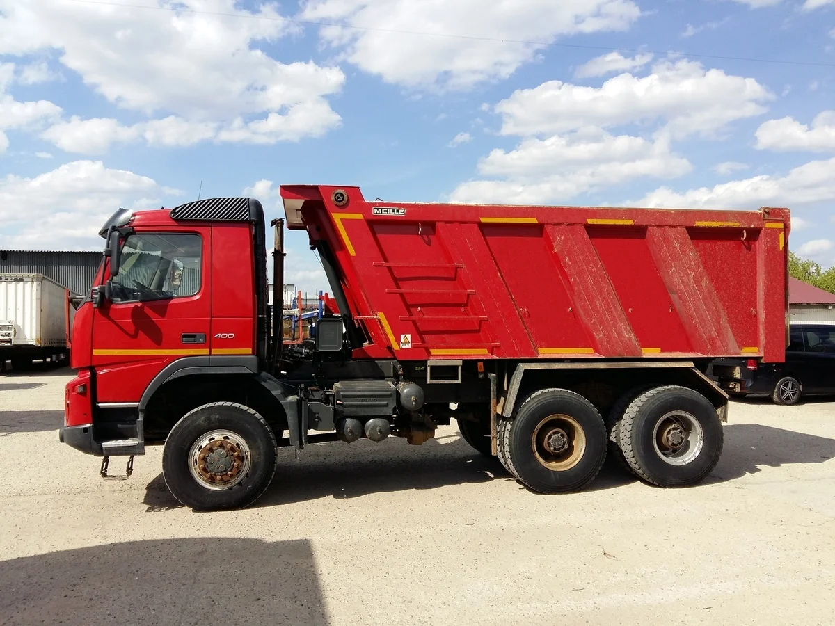 Самосвал 6х6 VOLVO FM TRUCK