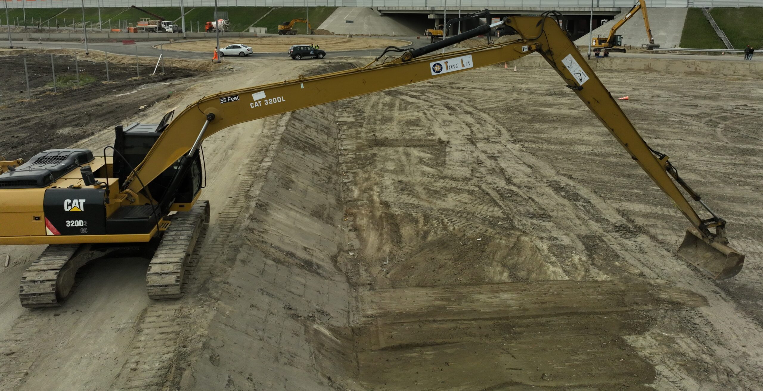 CAT 320D2GC (16м)