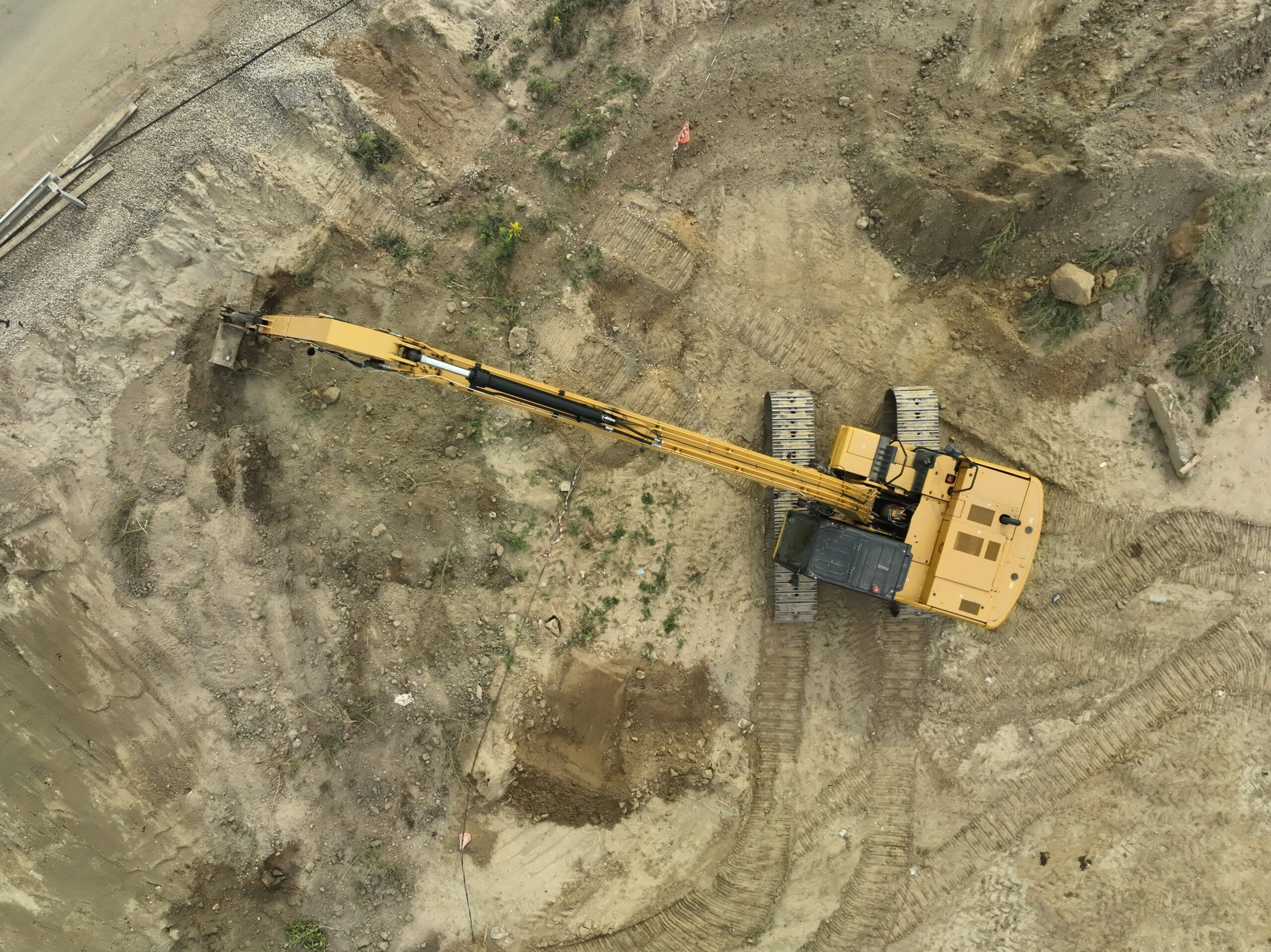 HYUNDAI R300LC-9C (19м)