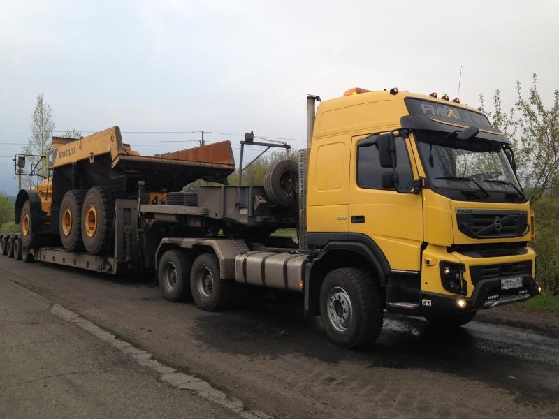 Низкорамный полуприцеп VOLVO FM TRUCK
